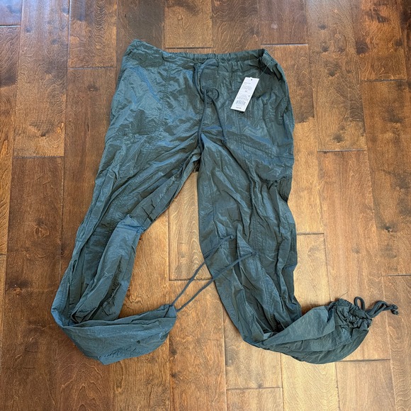 Wild Fable Women's Green Cargo Pants Drawstring Relaxed Parachute Lightweight XS - Picture 2 of 7